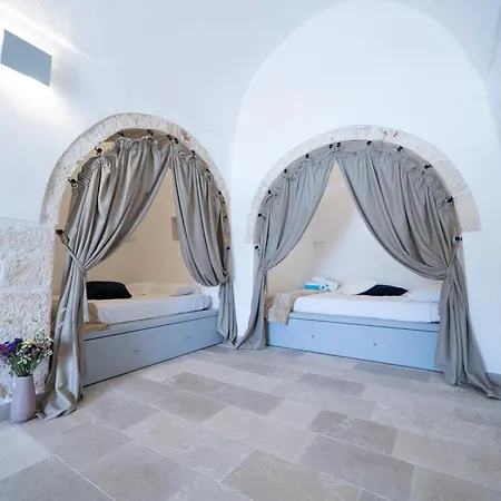 Trullo Lis Con Piscina Privata וילה *