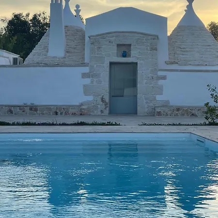 Trullo Lis Con Piscina Privata *
