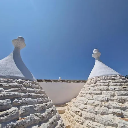 Trullo Lis Con Piscina Privata 别墅 *