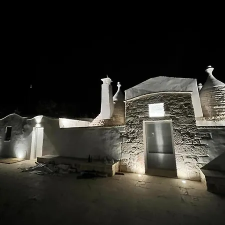 Trullo Lis Con Piscina Privata *