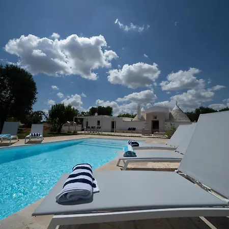 别墅 Trullo Lis Con Piscina Privata