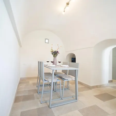 Trullo Lis Con Piscina Privata