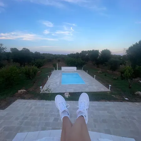 Trullo Lis Con Piscina Privata 别墅 *